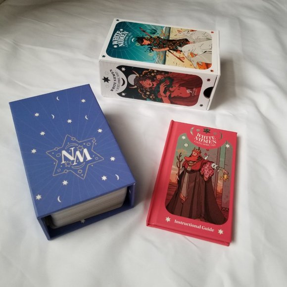 White Numen Tarot: A Sacred Animal Tarot Deck (Modern Tarot Library) - Picture 3 of 10
